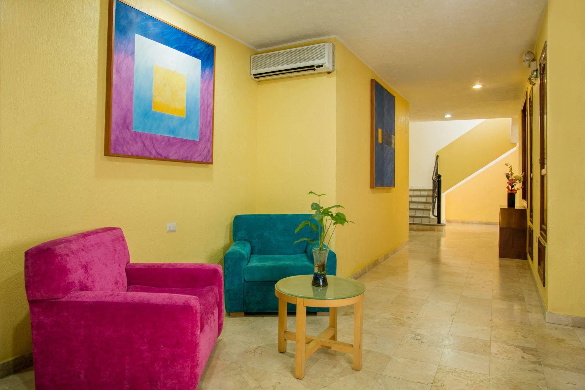 Hotel & Suites Real Del Lago فيلاهيرموسا المظهر الخارجي الصورة